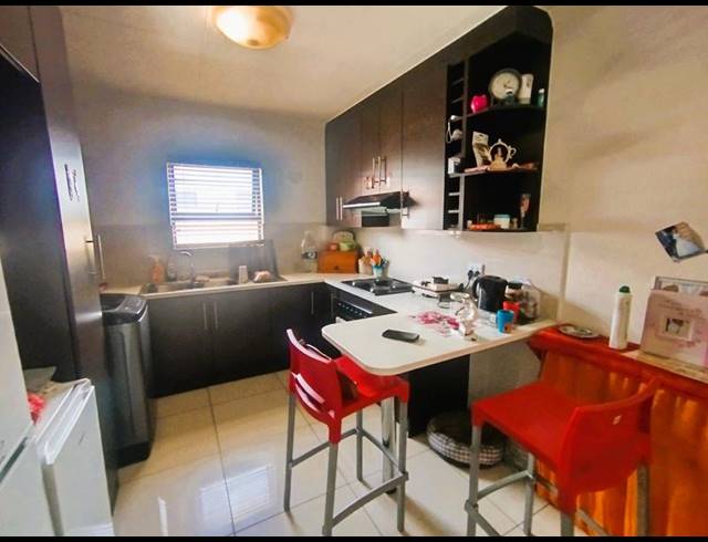 3 BEDROOM HOUSE FOR SALE IN PARKRAND